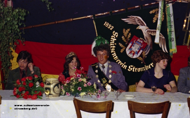 Das Schtzenfest 1976 war farbenfroh wie auch der neue Knig...   